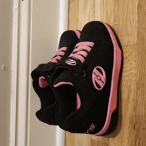 Heeled (girls)